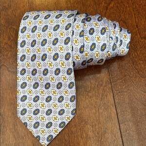 Robert Talbott Sophisticated Floral Tie in Purple, 100% Silk, Perfect for Office